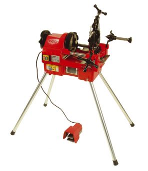 1621 : Machine à fileter 2"